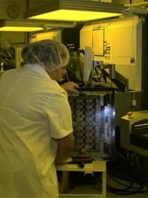 其他光源介紹-黑光熒光燈、紫外驗鈔機、印刷電路用熒光燈、水下燈泡